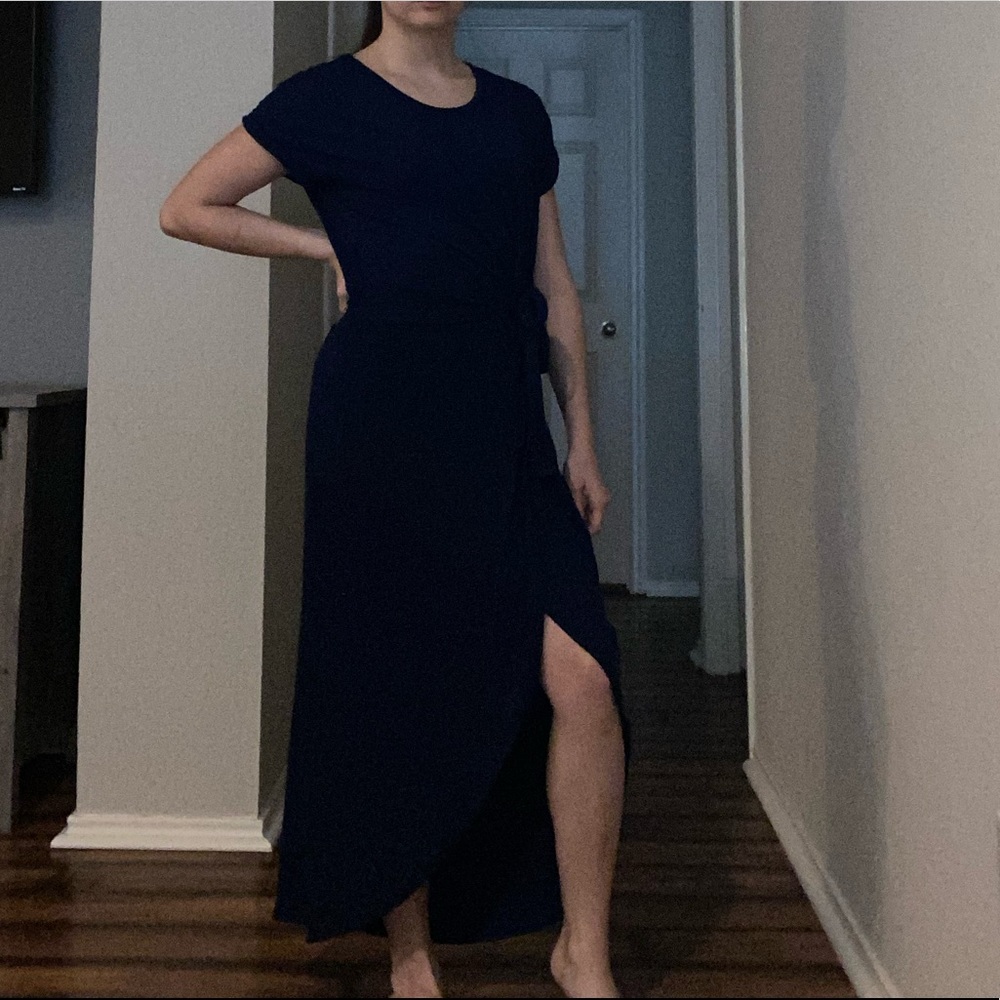 Navy blue maxi dress with pockets and slit
